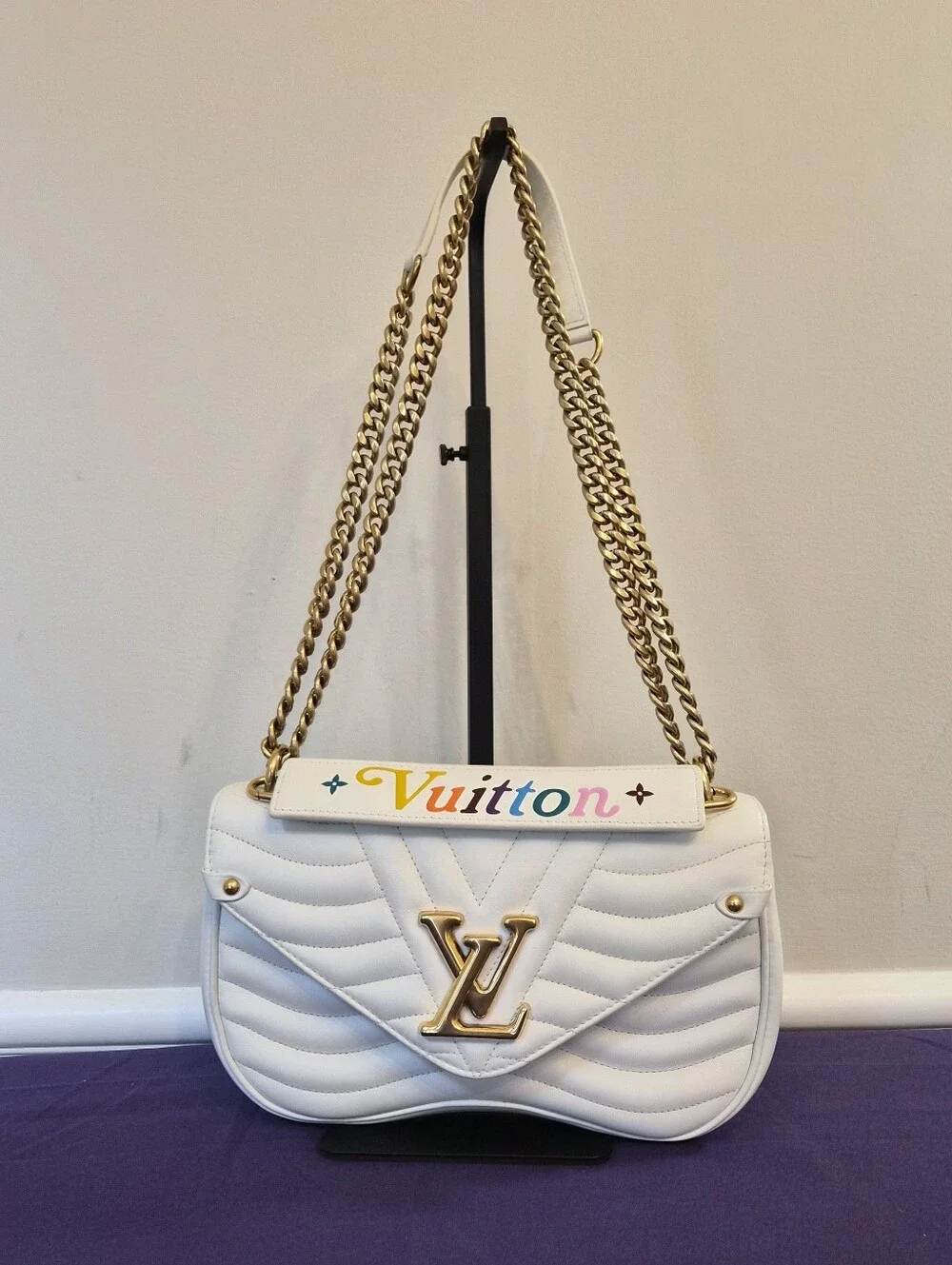 ✨ Louis Vuitton New Wave Chain Bag MM – White Rainbow Logo ✨